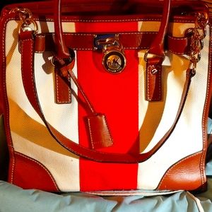 Michael Kors Hand Bag